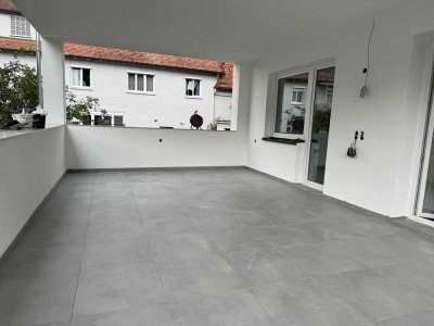 Modernisierte 3-4-Zimmer-Wohnung mit 40 m2 Terasse in Heidenheim an der Brenz