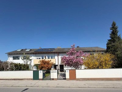 Großzügiges Reihenmittelhaus in begehrter Lage