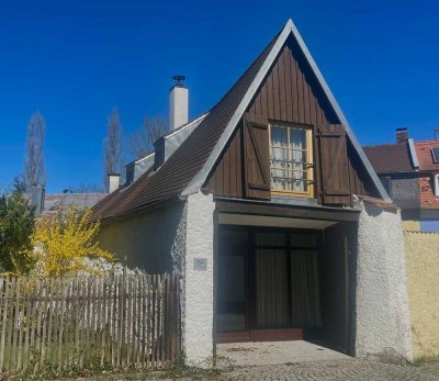 Möbliertes Wohnen im ehemaligen Bootshaus – Garten & besondere Lage an der Donau