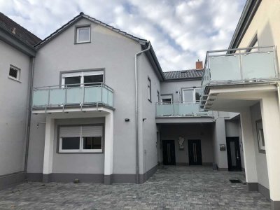 Gepflegte 4,5-Zimmer Wohnung mit Balkon in Frankfurt