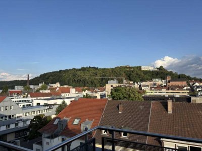 Voll möblierte Etagen-Wohnung in City-Lage! Kurzzeitmiete möglich!