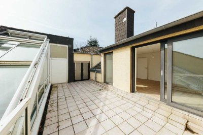 TOP renoviert und sofort bezugsfrei - Dachgeschosswohnung in Porz/Zündorf
