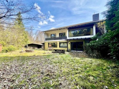 KL-Bännjerrück:Großzügiges, freistehendes Einfamilienhaus m. Einliegerwhg., Garage u. schönem Garten