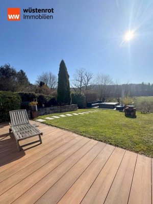 Exklusive Doppelhaushälfte mit unverbaubarem Weitblick, Garage & Whirlpool in Abtsgmünd