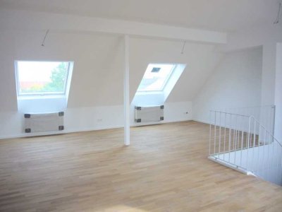 Attraktive 4-Zimmer-Maisonette-Dachgeschoss-Wohnung in München-Ludwigvorstadt