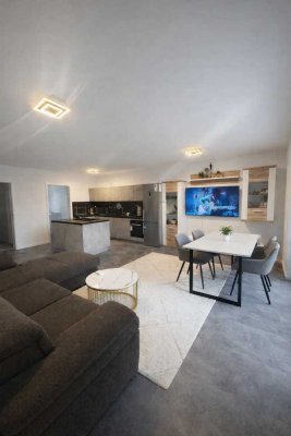 Provisionsfreie Neubau-Gartenwohnung 4-Zimmer · 106 m² · 2 Stellplätze · möbliert Flurstr. 46, 63743