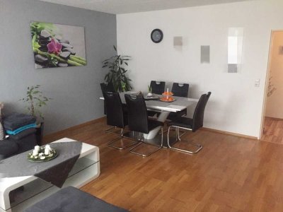Provisionsfrei - helle3 Zimmer Wohnung - mit großem Balkon