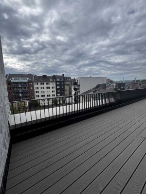 moderne 2 Zimmerwohnung mit besonderem Flair – Dachterrasse und ruhige Innenhofausrichtung