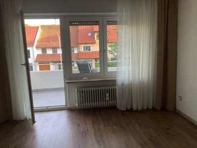 Helle 3-Zimmer Wohnung mit Balkon in Regensburg - Kumpfmühl