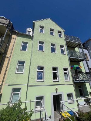 Hochwertig sanierte 4 Raum - mit Balkon -  Erstbezug nach Sanierung