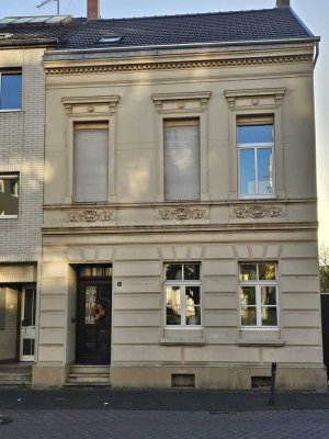 Altbau mit Charme mitten in Siegburg mit großem Garten