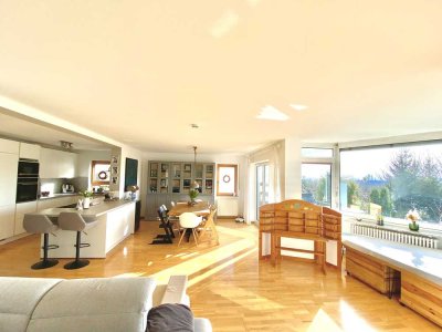 Reserviert: Ruhige 4-Zimmer Wohnung in Windenreute mit herrlicher Aussicht