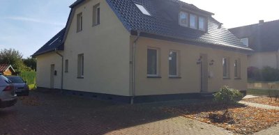 schönes EFH (oder 2-FamHaus), große Terrasse+Garten, energ. saniert, zentral in Bergen