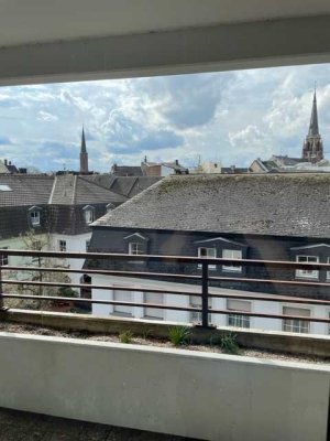 Exklusive, sanierte 1-Zimmer-Wohnung mit Balkon in Moers