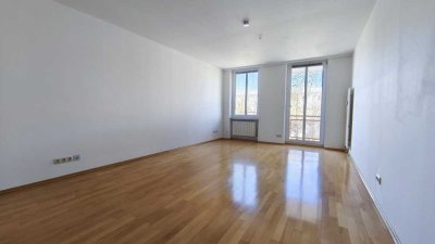 2-Zimmerwohnung inkl. Einbauküche und Balkon in grüner Umgebung