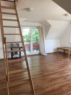 Exklusive, gepflegte 1,5-Zimmer-Dachgeschosswohnung mit EBK in Lübeck