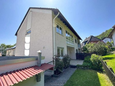 Gepflegte DHH mit Küche und Garage in Ruhelage von Falkenstein