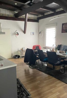 Helle Penthousewohnung im Dachgeschoss