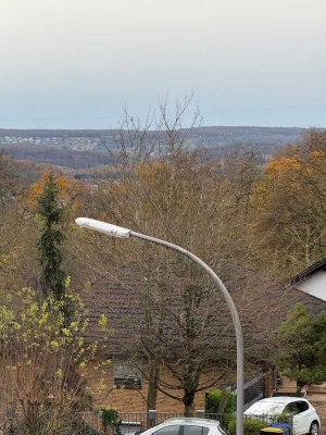 4-Zimmer Dachgeschosswohnung mit toller Aussicht in Saarbrücken