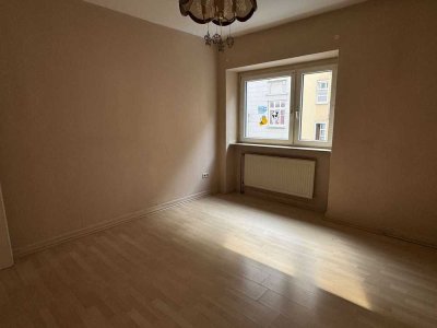 **Handwerker aufgepasst*Leerstehende,Renovierungsbedürftige Wohnung in Guter Lage von Wuppertal