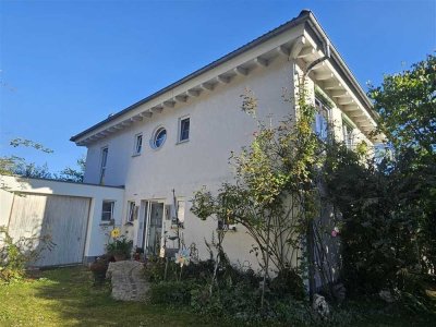 Niedrigenergiehaus für die große Familie in Mergelstetten in sonniger und ruhiger Lage