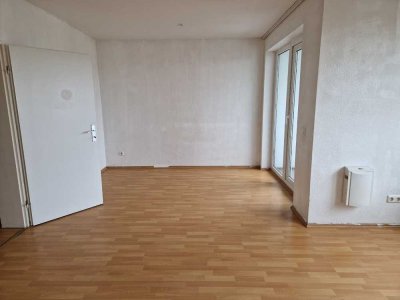 Helle 1-Zimmer-Wohnung im Hochhaus Köln-Porz!