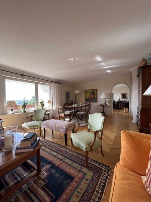 Vollständig renovierte 5,5-Zimmer-Wohnung mit Balkon und EBK in Pforzheim