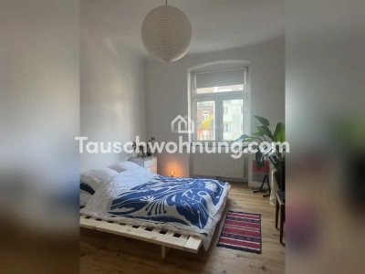 Tauschwohnung: Wunderschöne lichtdurchflutete Altbauwohnung in bester Lage