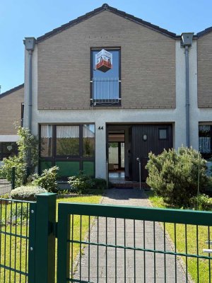 Hübsches Reihenendhaus mit tollem Garten und Garage