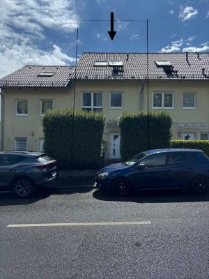 Reihenmittelhaus mit Potenzial – sichern Sie sich jetzt Ihre Chance!