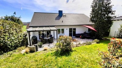 ""Einfamilienhaus - außergewöhnliche Qualität, exzellenter Zustand und beste Lage in Taunusstein""