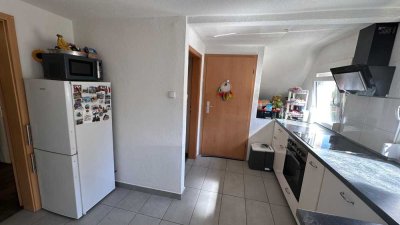 Vollmöblierte 2-Zimmer-DG-Wohnung in Heilbronn Böckingen