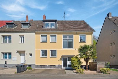 Exklusive 3 Zimmer Erdgeschosswohnung mit Garten, Terrasse und Stellplatz.