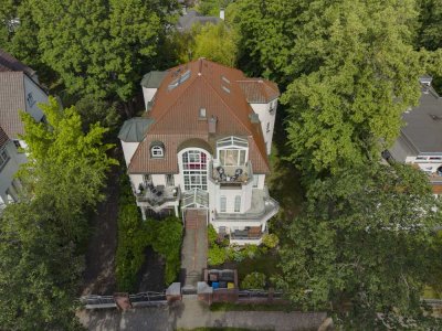 Zw. Schlachtensee + Mexikopl.,  Besonderes Einzelstück, DG-Maisonette, bezugsfrei + TG inklusive!