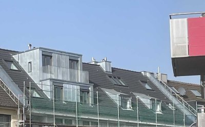 Großzügige 5-Zimmer Maisonette-Wohnung mit Balkon in Köln-Mülheim
