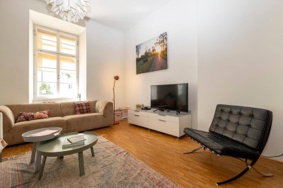RECHTE ALTSTADT - BRUDERHOF | 130 m² Altbaucharme mit 3,6 m Raumhöhe