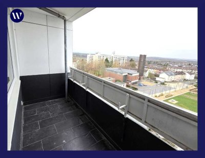 Herrliche Aussichten! Apartment + Loggia, frisch renoviert, guter Raumschnitt, modernes Bad, Aufzug