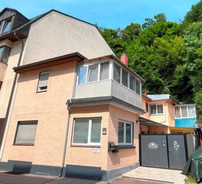 Mehrgenerationenhaus mit 3 WE auch als Kapitalanlage in  absolut zentraler Lage von Baden-Baden!