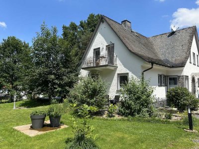 Stilvolles Wohnen auf parkähnlichem Grundstück und Ertrag aus Vermietung von Ferienimmobilien