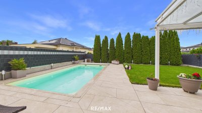Doppelhaushälfte mit beheizbaren Pool
