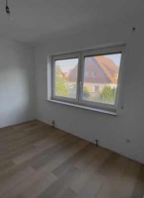 Erstbezug: Tolle 3-Zimmer-Wohnung mit Balkon & Stellplatz in Hofherrnweiler
