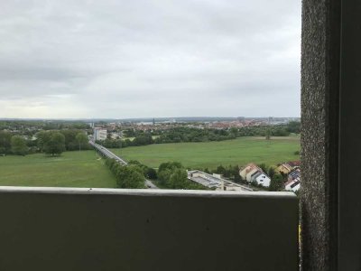 Vollständig Renovierte und sehr helle Wohnung mit wunderbarem Balkon
