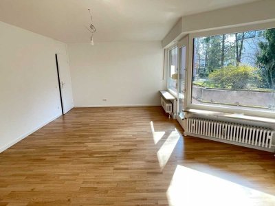 Helle, ruhige 2 Zi.-Wohnung mit Balkon + Schwimmbad