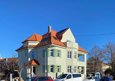 Stilvoll Wohnen in der kernsanierten Gründerzeit-Villa 4ZKB