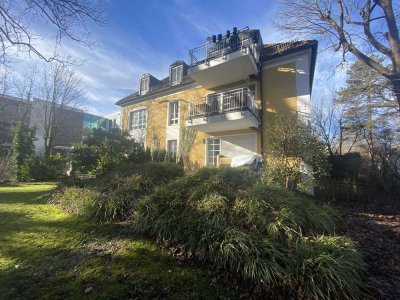 Traumhafte, möblierte 2 Zimmer-Gartenwohnung in Toplage Schwabing-Nord-direkt am Englischen Garten!