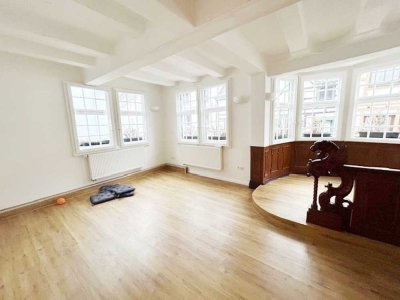 Großzügige 2-Zimmer-Wohnung mit Einbauküche und Terrasse im Zentrum von 53474 Ahrwe