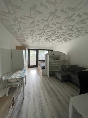Schick möbliertes 1-Zimmer-Apartment mit separater Küche & Balkon