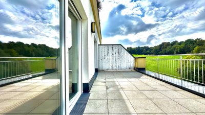 Helle 2-Zimmer Wohnung mit großer Terrasse und beeindruckendem Panoramablick