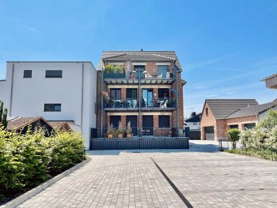 Exklusive & moderne EG-Wohnung am Main mit EBK, riesiger Terrasse, Tageslichtbad, Einbaumöbel