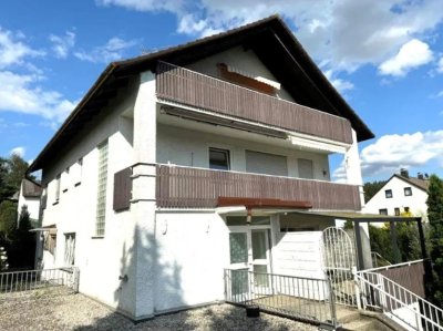 Stilvolle 4-Zimmer-Wohnung mit Balkon in Erdweg